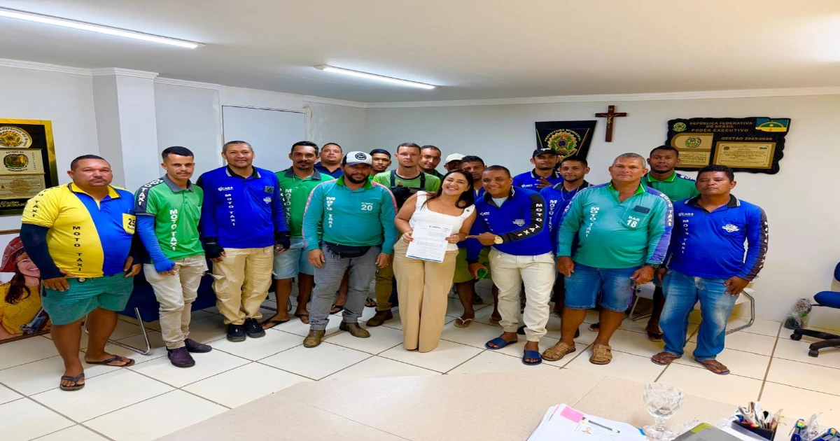 Mototaxistas de Jaqueira recebem R$ 300 mensais em novo programa